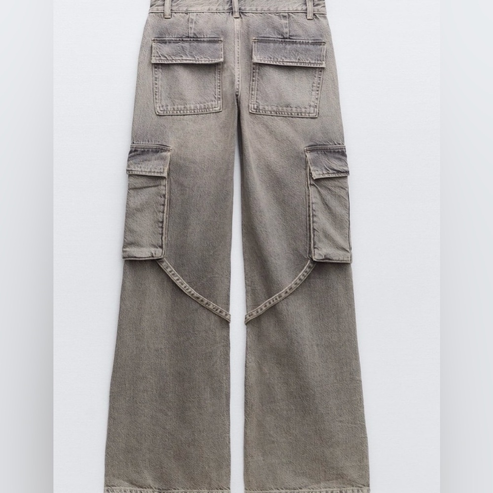ZARA MID-RISE TRF CARGO JEANS GRAY